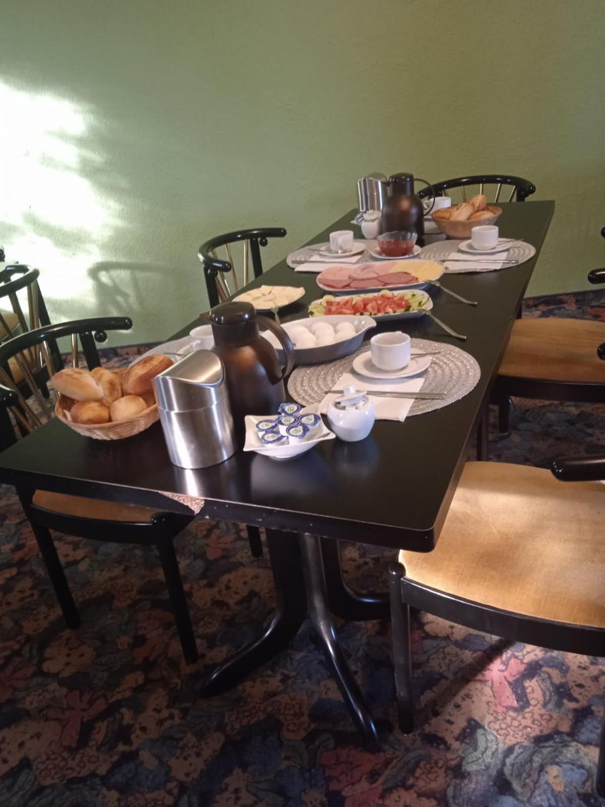 Land-Gut-Hotel Barbarossa เคลบรา ภายนอก รูปภาพ