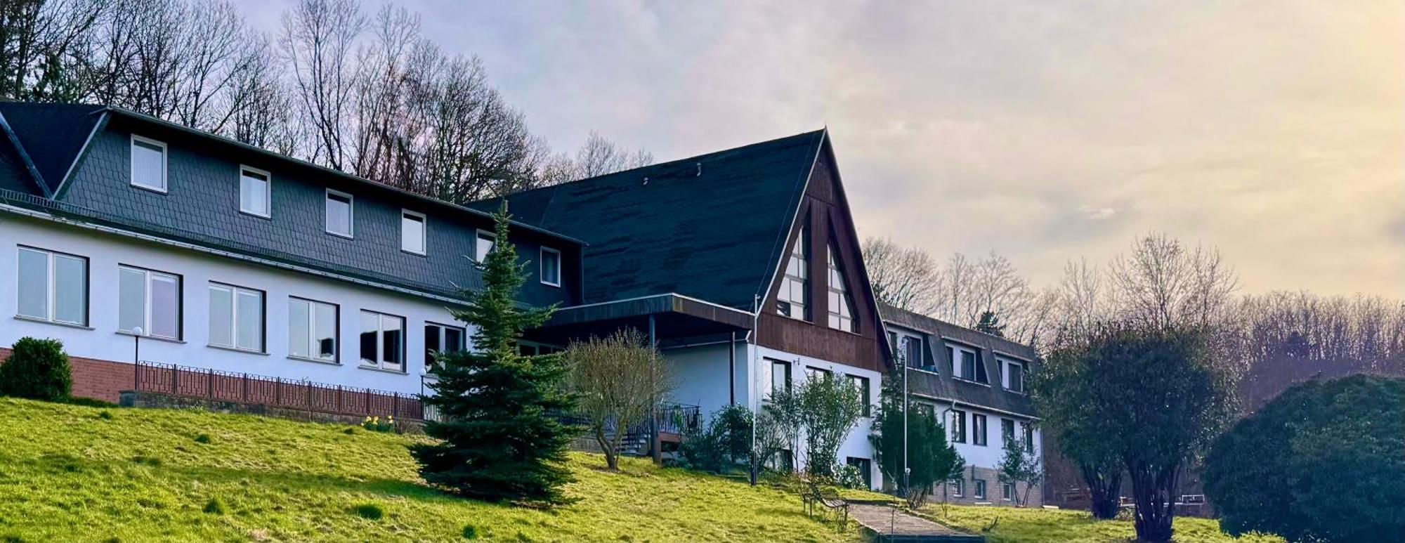 Land-Gut-Hotel Barbarossa เคลบรา ภายนอก รูปภาพ