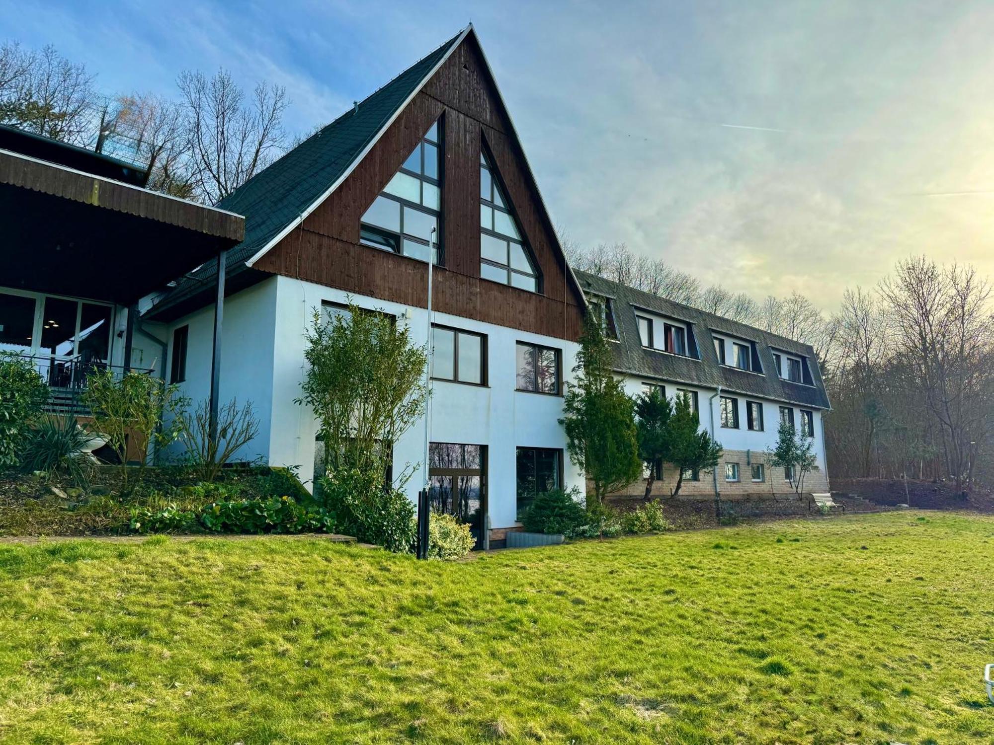 Land-Gut-Hotel Barbarossa เคลบรา ภายนอก รูปภาพ