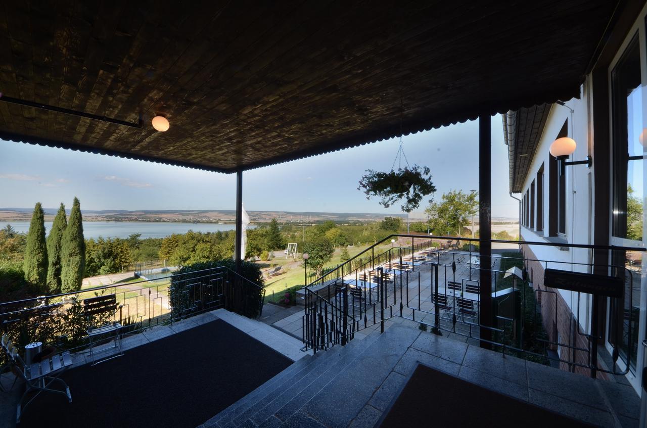 Land-Gut-Hotel Barbarossa เคลบรา ภายนอก รูปภาพ
