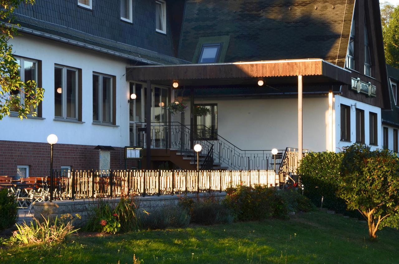 Land-Gut-Hotel Barbarossa เคลบรา ภายนอก รูปภาพ