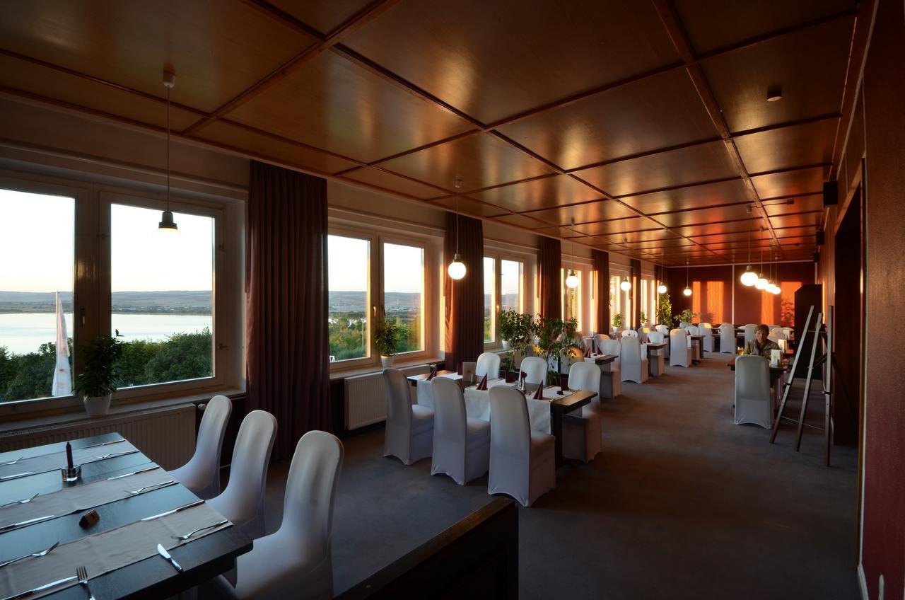 Land-Gut-Hotel Barbarossa เคลบรา ภายนอก รูปภาพ