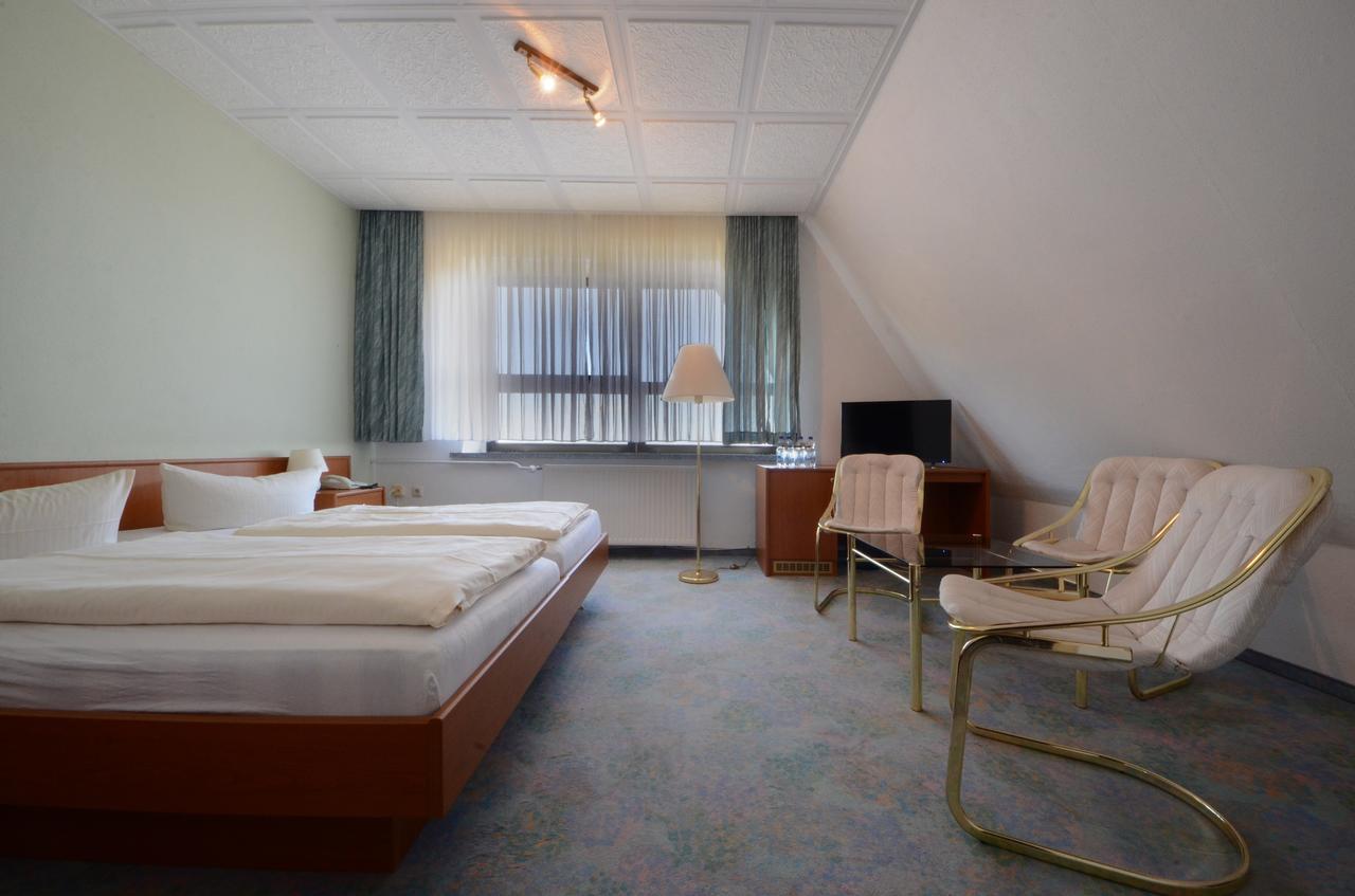 Land-Gut-Hotel Barbarossa เคลบรา ภายนอก รูปภาพ