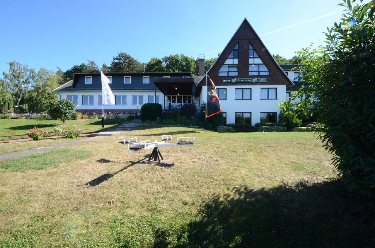 Land-Gut-Hotel Barbarossa เคลบรา ภายนอก รูปภาพ