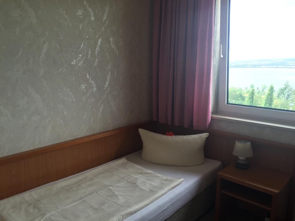 Land-Gut-Hotel Barbarossa เคลบรา ภายนอก รูปภาพ